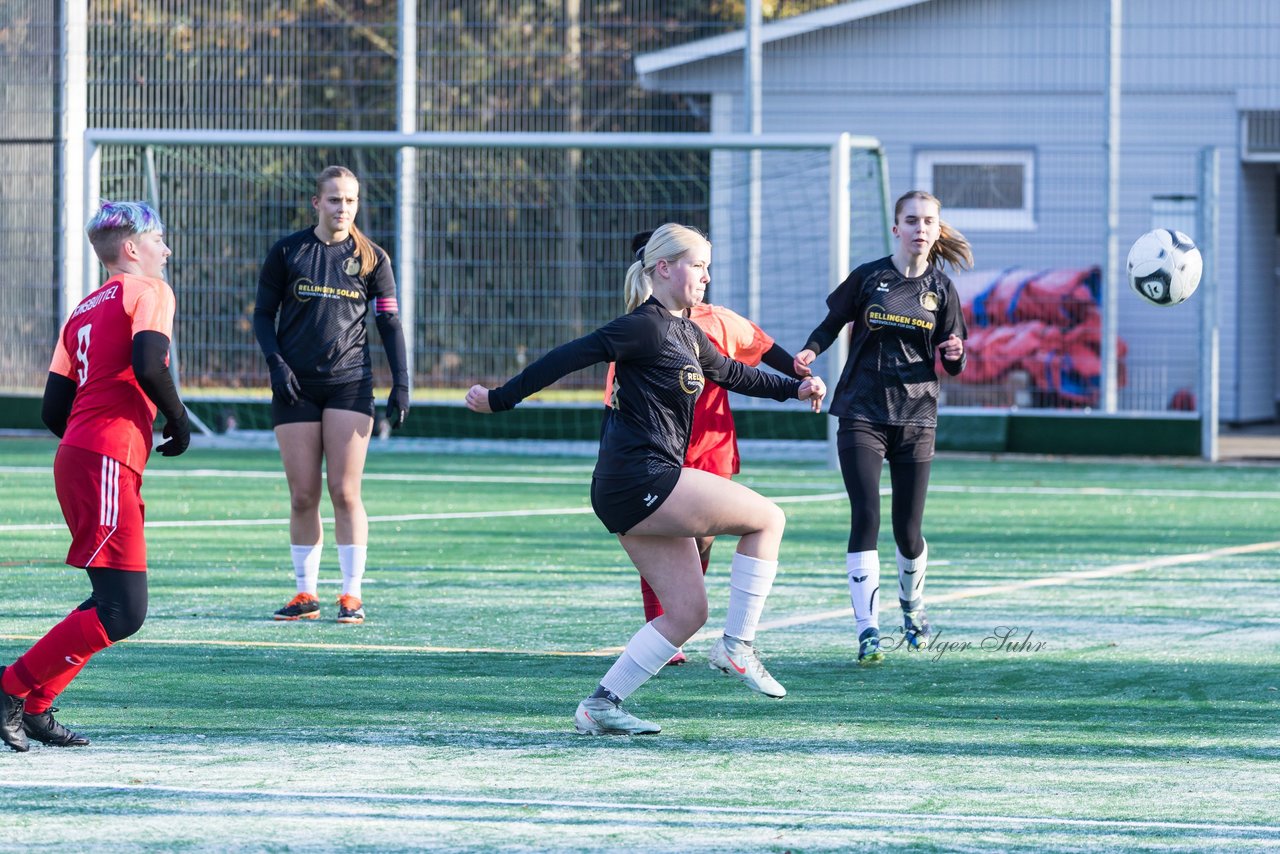 Bild 242 - wBJ VfL Pinneberg2 - Eimsbuttler TV 3 : Ergebnis: 5:0